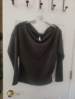 Sweater By GeeGee, Size Small.